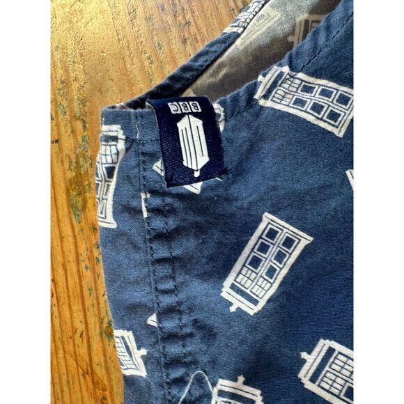 BBC Hot Topic Men's Blue Shirt Size S short sleeve collared button‎ up cotton - Picture 7 of 8